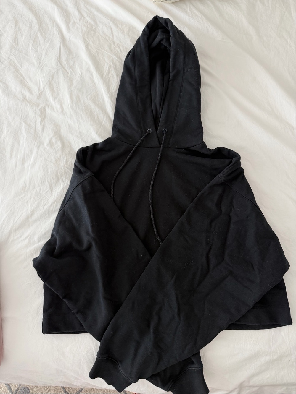 ALO Yoga Black Cropped Hoodie Sweater